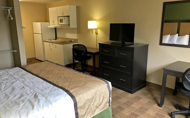 Extended Stay America Suites Detroit Farmington Hills