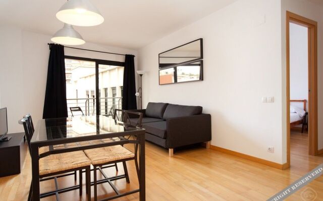 Large Guell Apartment