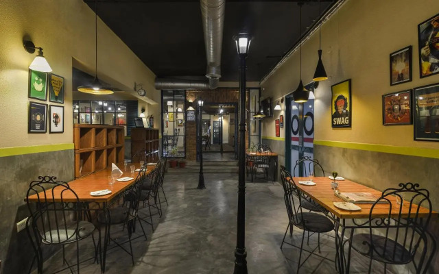 10 Park Street Hotel & Banquets