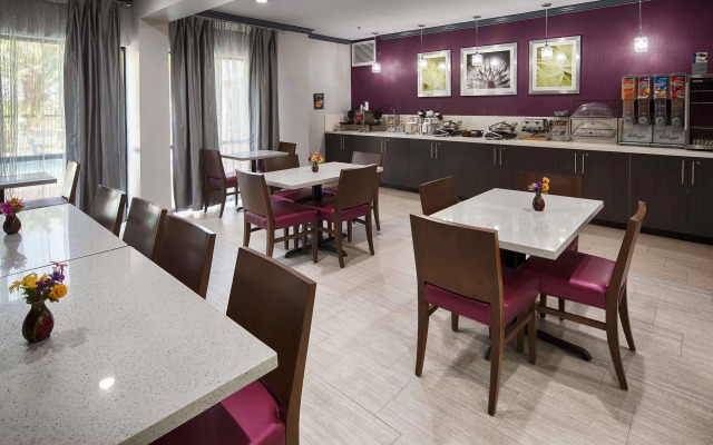 Best Western Town Center Inn