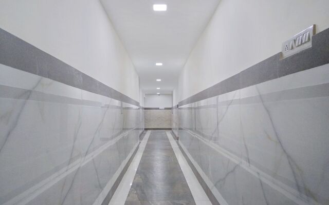 OYO 10595 Hotel Mirras