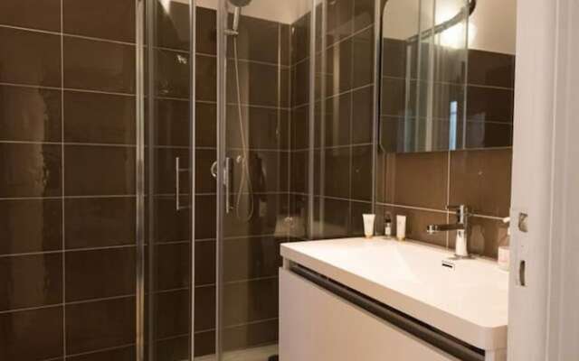 Cannes, Relaxation and Comfort Just a Stones Throw From La Croisette, Beaches, Restaurants - Apartment in Cannes - Photo 5