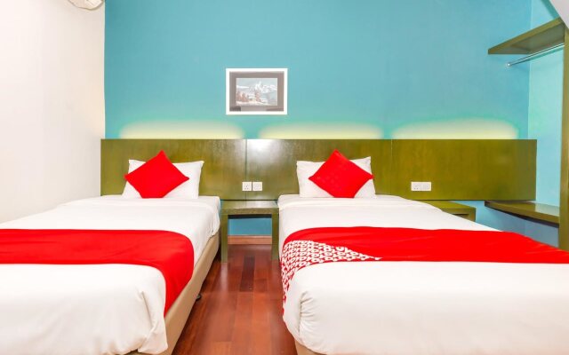 OYO 663 Trevor Hotel