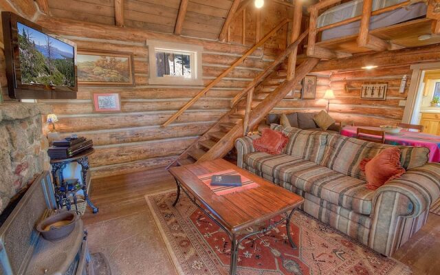 Zephyr Cabin by Lake Tahoe Accommodations