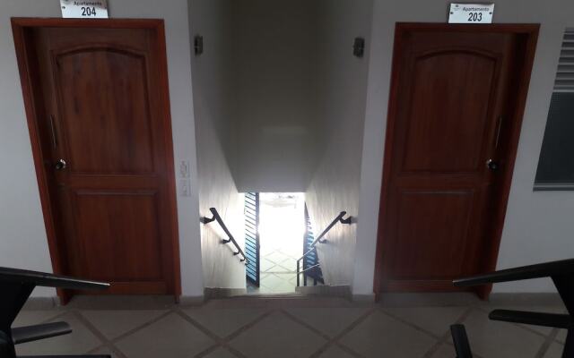 Apartahotel Montes La 68