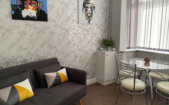 Townhouse @ 110 Etruria Vale Road Stoke