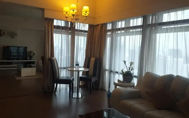 KL Grand Service Suite at Times Square