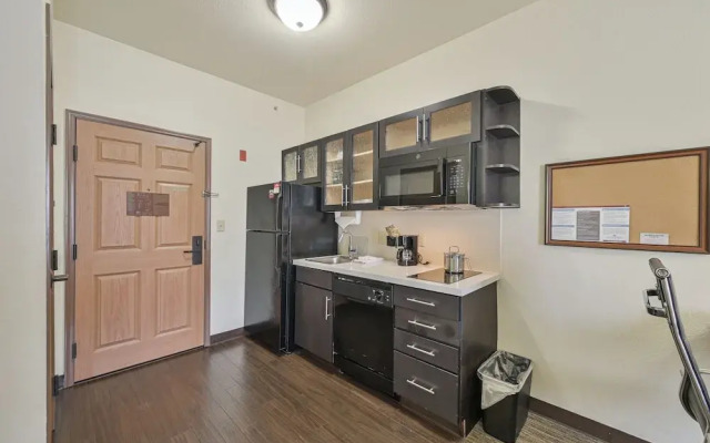 Affordable Suites of America Tulsa
