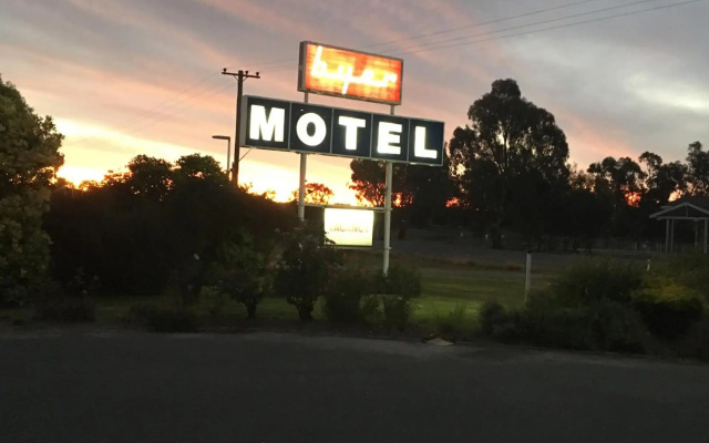 Byer Fountain Motor Inn, Holbrook — 3-star hotel in Holbrook