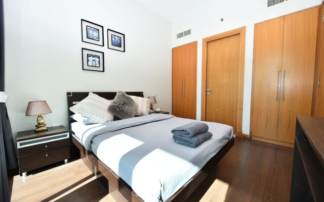 BBL - Stylish 1BR with balcony in Marina