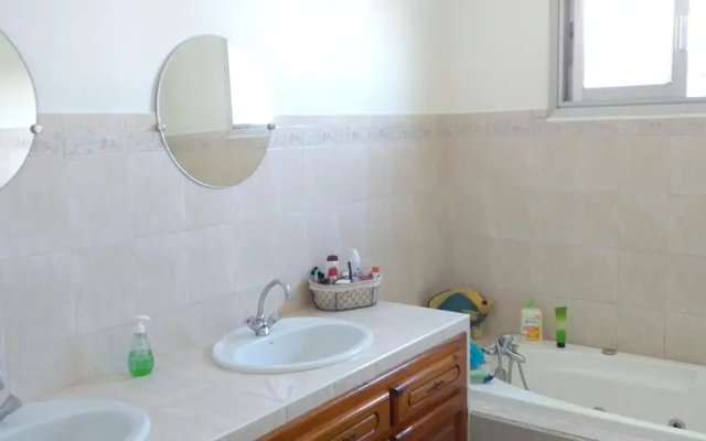 Villa with 3 Bedrooms in Petite Île, with Private Pool, Enclosed Garden And Wifi - 5 Km From the Beach - фото 5