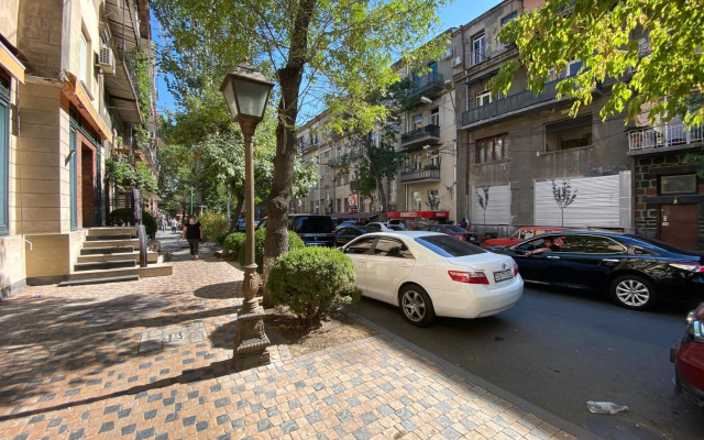 Pushkin street, 2 bedrooms New Euro Renovated, Modern apartment PU524