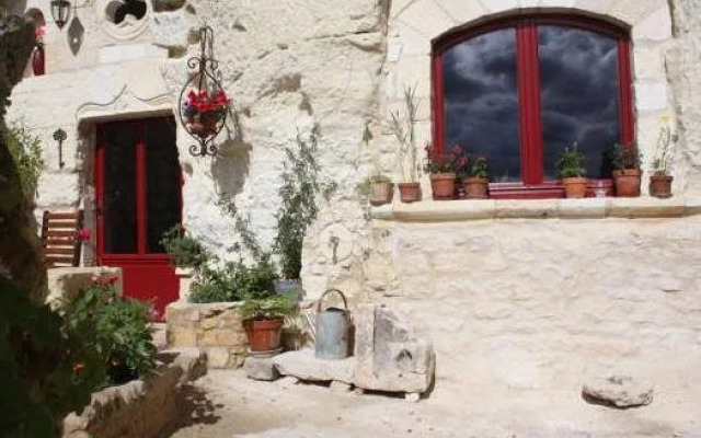 Les Chambres dHôtes Troglo du Rossignolet