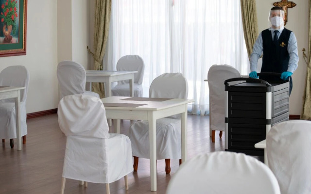 Hotel Dinastia Real