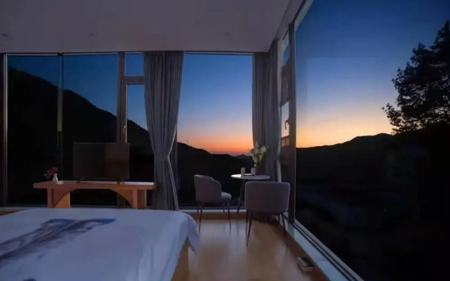Chuxiu Hot Spring Boutique Homestay
