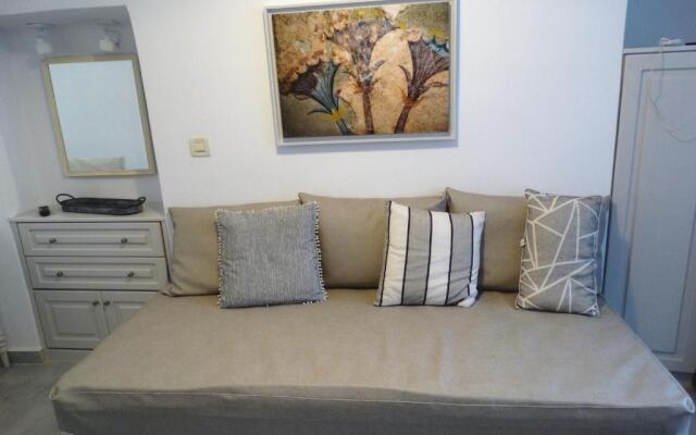 Yposkafo Suites - Studio - Santorini