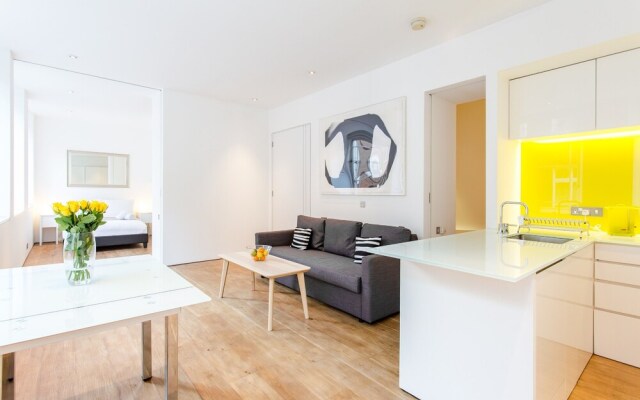 2 Bed 2 Bath Apartment Off Regent Street