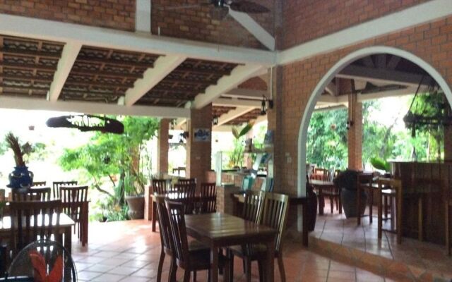 Sunset Hill Resort