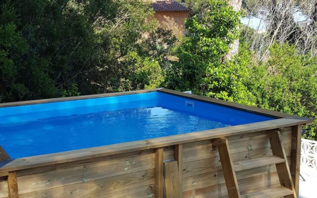 Charming Villa in Cavalaire-sur-mer With Pool