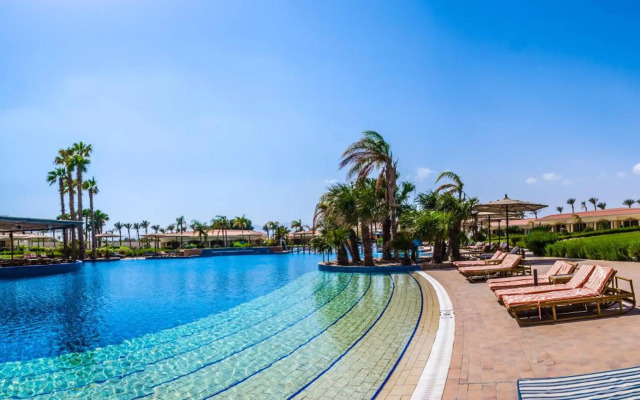 Pickalbatros Golf Beach Resort