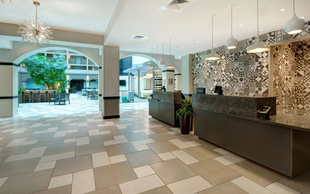 Embassy Suites by Hilton Jacksonville Baymeadows