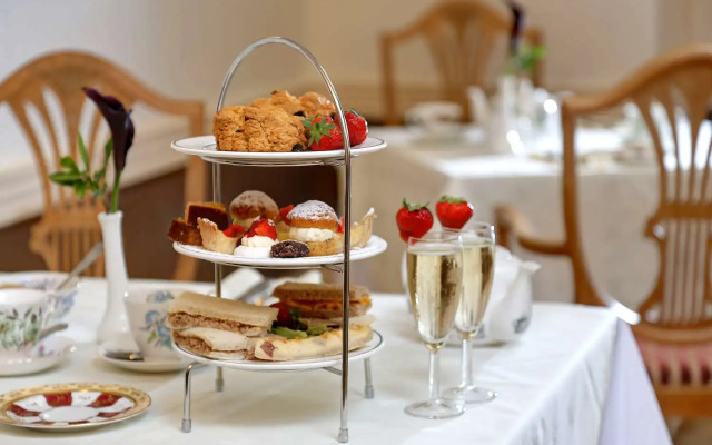 Best Western The Lairgate Hotel