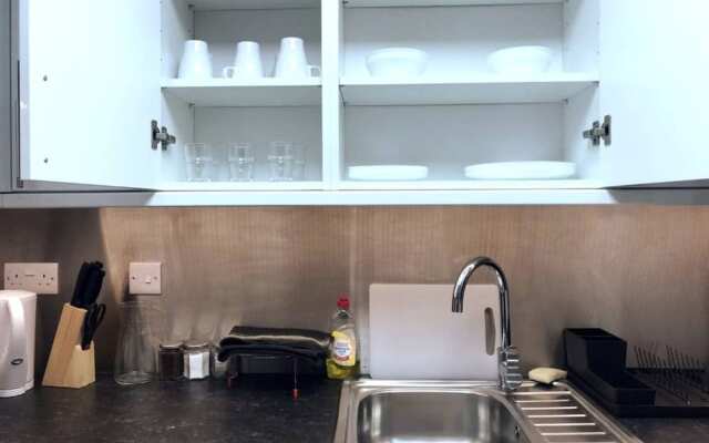 Cosy Sea Front Apartment Sleeps 6