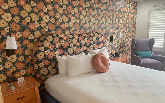 The Hollywood Franklin Hotel near Universal Studios