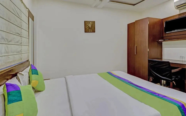 Treebo Trend Loharkar's Family Hotel