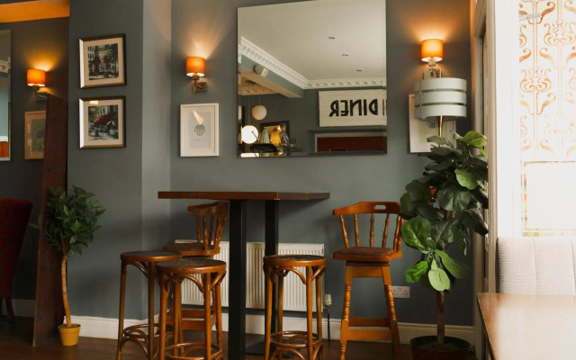 Phoenix Park Hotel