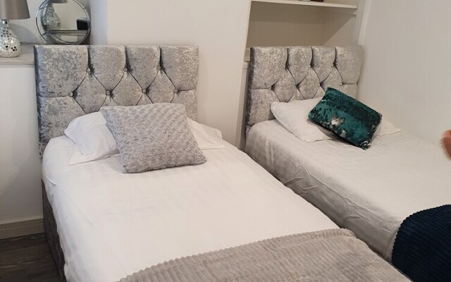 Deluxe 2-bed Apartment in Liverpool City Center