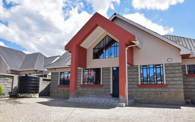 Lux Suites comfy Homestays Nakuru