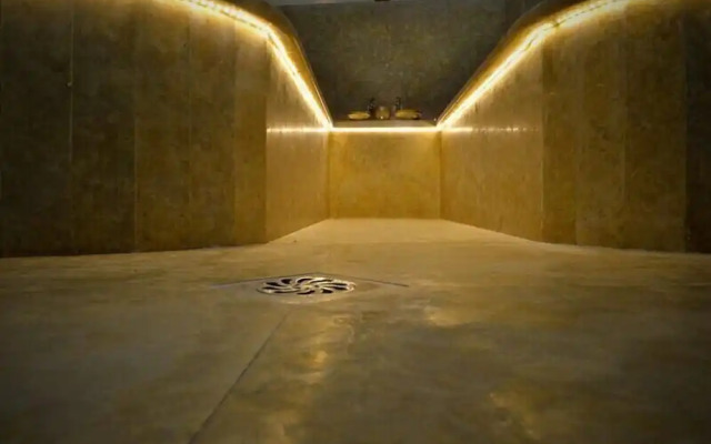 Riad Sardinas & Chili