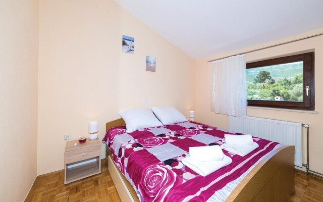 Nice Home in Kastel Novi With Wifi and 5 Bedrooms