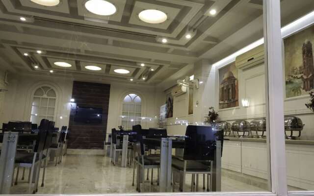 Hotel Grand