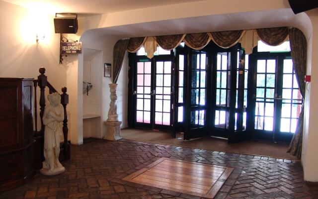 Caistor Hall Hotel