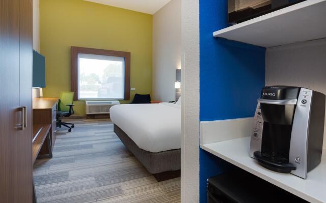 Holiday Inn Express Hotel & Suites Tampa-Fairgrounds-Casino, an IHG Hotel