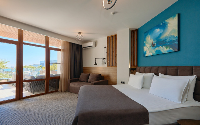 Aquamarine Family Club Hotel