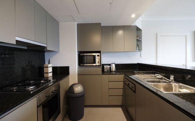 Russell St. Hotel Apartment