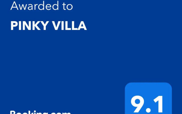 Pinky Villa