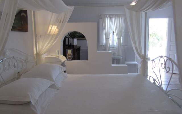 Porto Scoutari Romantic Hotel