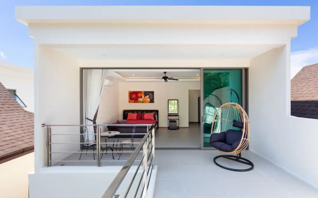 Exquisite Thai Balinese Pool Villa Mika