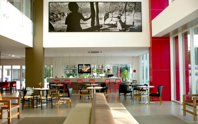 iu-á Hotel