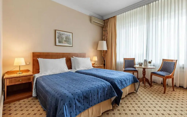 Natsionalny Hotel