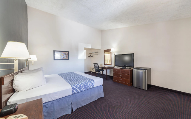 Econo Lodge Conference Center