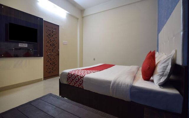 OYO 26659 Hotel Parmanand Garden