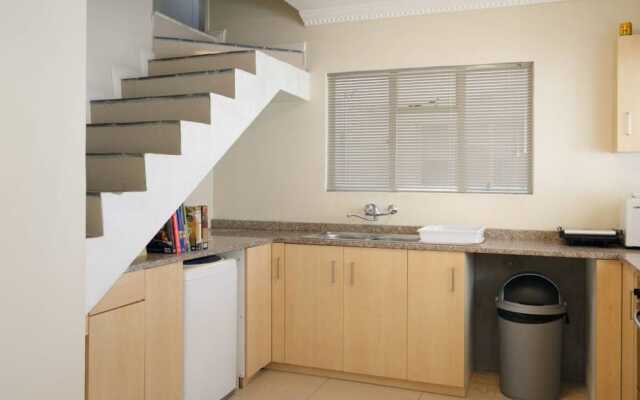 Cozy Beachfront Sea Point Apartments