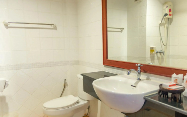 Lanta Casuarina Beach Resort