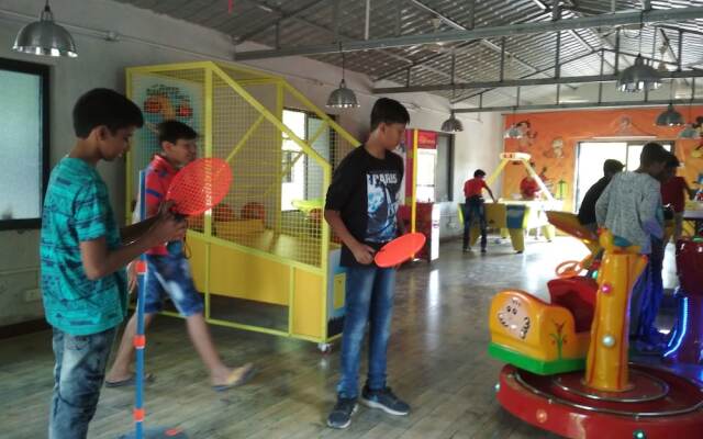 Daksh Resort And Amusement Park