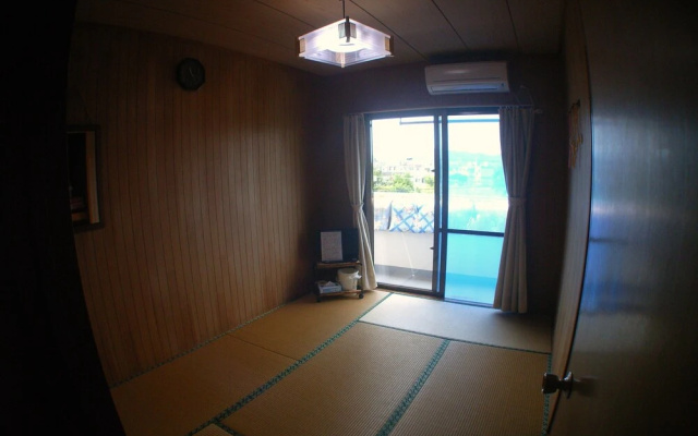 Minshuku Yadokari – Guest Rooms – Zamami